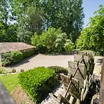 Le Moulin De Giroir Nyaraló *