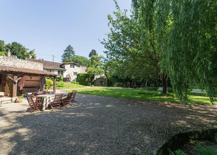 Le Moulin De Giroir *