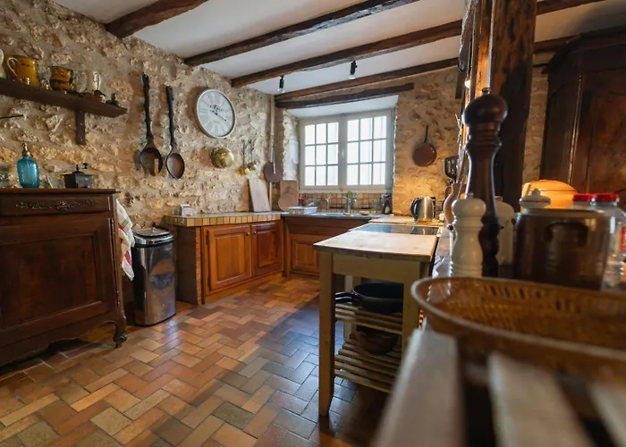 Le Moulin De Giroir بيت للعطل *