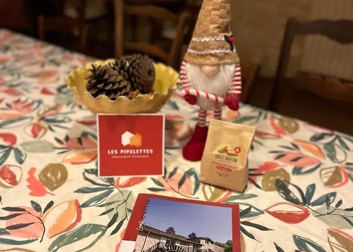 Le Moulin De Giroir بيت للعطل